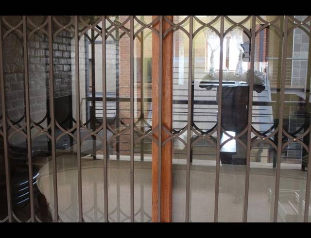 2 BEDROOM APARTMENT FOR SALE IN HALFWAY GARDENS